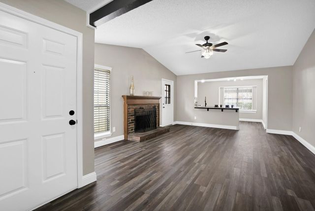 108 Kings Row, Garland, TX 75043