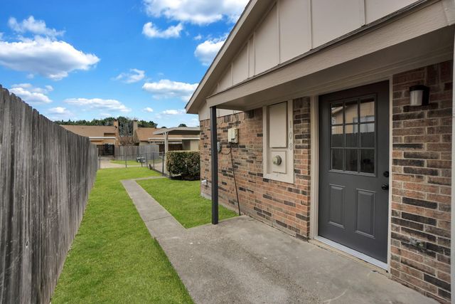 108 Kings Row, Garland, TX 75043