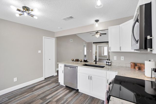 108 Kings Row, Garland, TX 75043