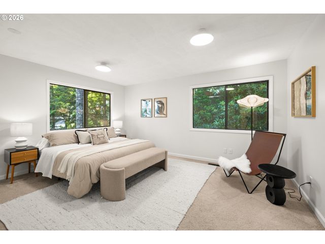 1180 OXFORD Dr, Lake Oswego, OR 97034