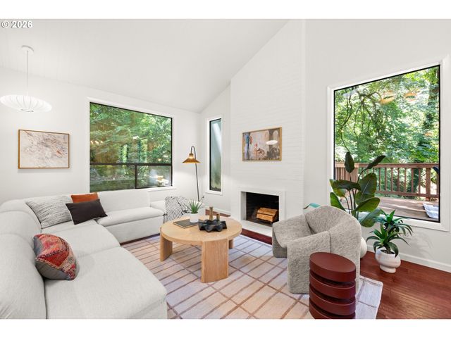 1180 OXFORD Dr, Lake Oswego, OR 97034