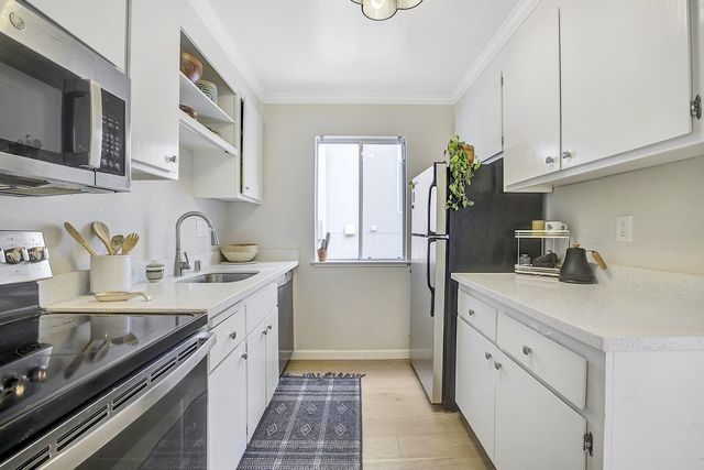 407 Orange St 410, Oakland, CA 94610