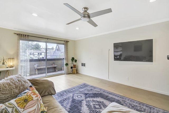 407 Orange St 410, Oakland, CA 94610