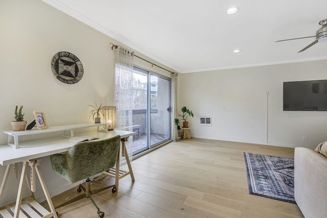 407 Orange St 410, Oakland, CA 94610