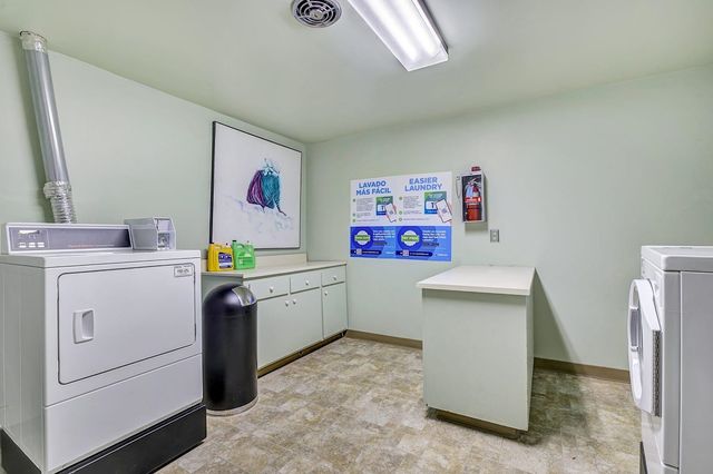 407 Orange St 410, Oakland, CA 94610