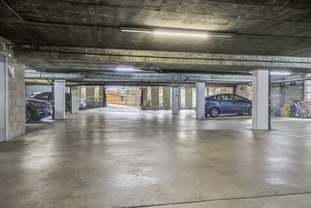 407 Orange St 410, Oakland, CA 94610