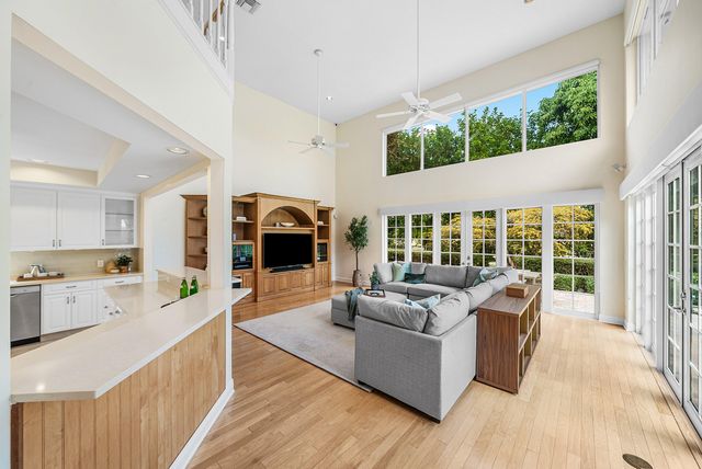 4629 Gleneagles Drive, Boynton Beach, FL 33436