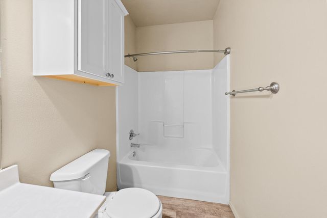 2128 10th Street, Lubbock, TX 79401