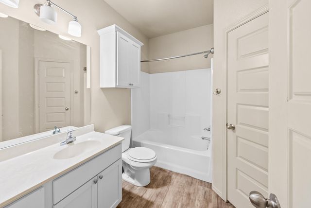 2128 10th Street, Lubbock, TX 79401