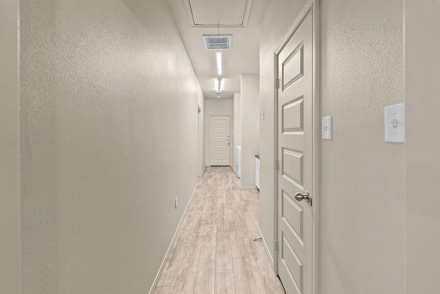 2128 10th Street, Lubbock, TX 79401