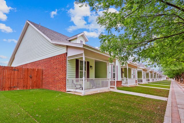 2128 10th Street, Lubbock, TX 79401