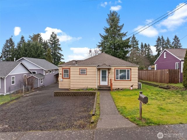 628 N Charlotte Avenue, Bremerton, WA 98312