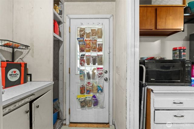 628 N Charlotte Avenue, Bremerton, WA 98312