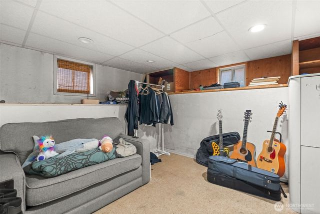 628 N Charlotte Avenue, Bremerton, WA 98312