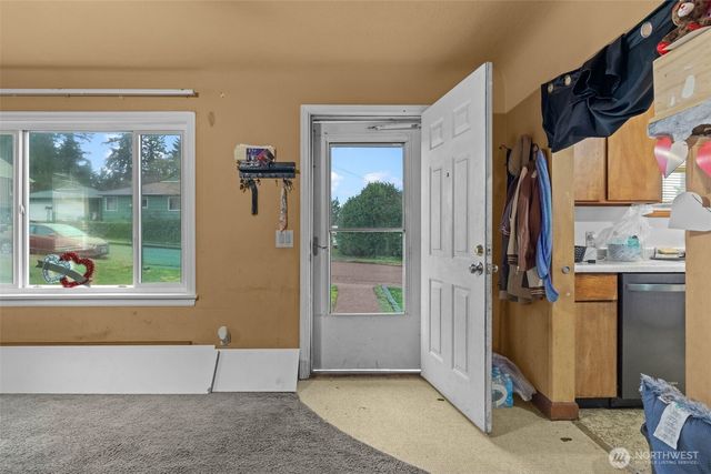 628 N Charlotte Avenue, Bremerton, WA 98312