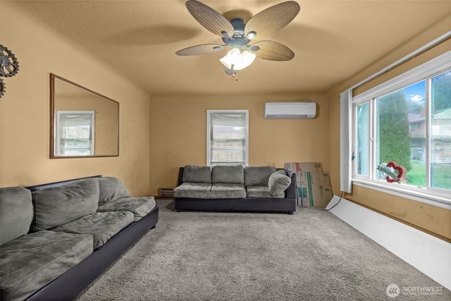 628 N Charlotte Avenue, Bremerton, WA 98312