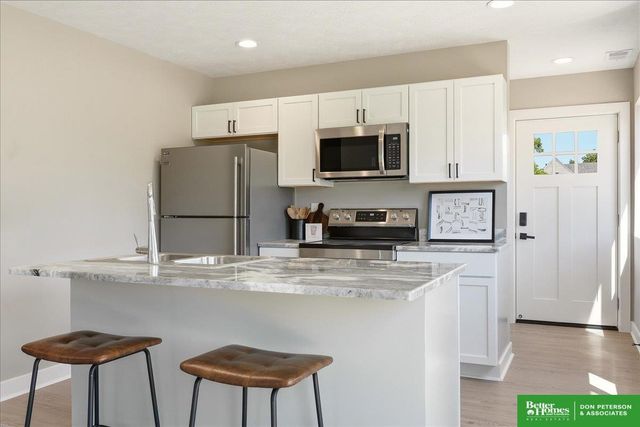 500 Hidden Meadows Drive, Fremont, NE 68025