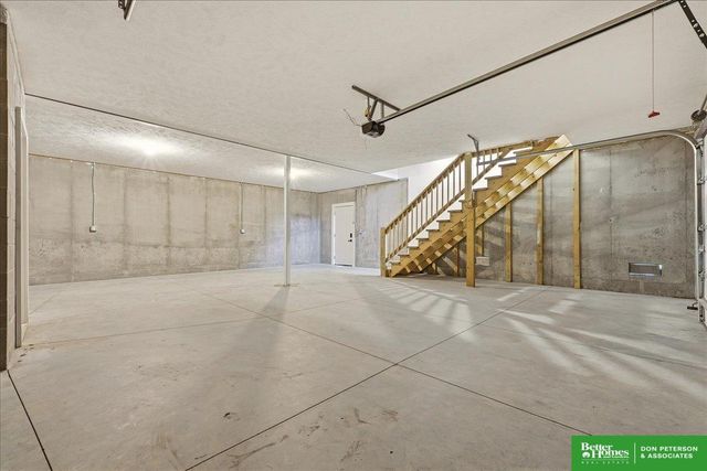 500 Hidden Meadows Drive, Fremont, NE 68025