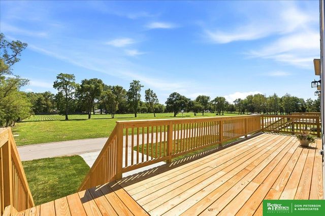 500 Hidden Meadows Drive, Fremont, NE 68025