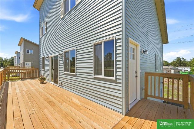 500 Hidden Meadows Drive, Fremont, NE 68025