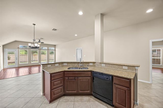 25911 Riverside Creek Drive, Richmond, TX 77406