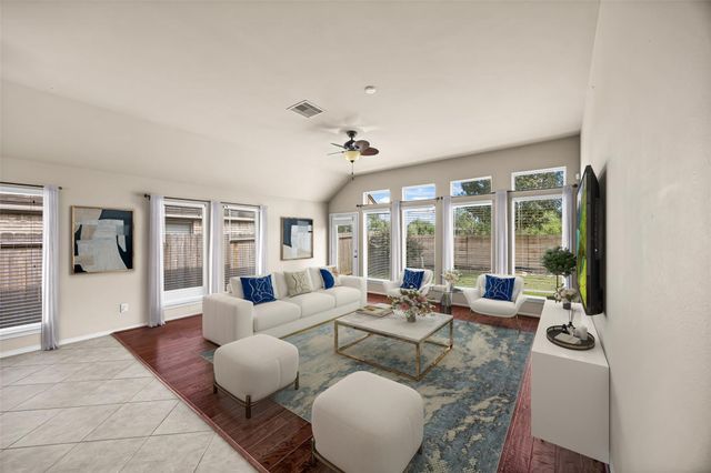 25911 Riverside Creek Drive, Richmond, TX 77406