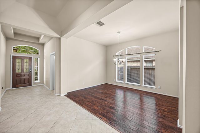 25911 Riverside Creek Drive, Richmond, TX 77406