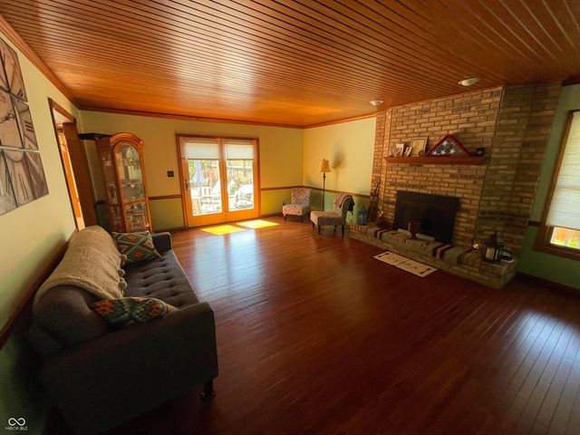 9840 Cove Court, Evansville, IN 47711