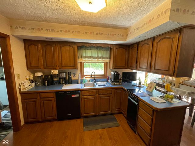 9840 Cove Court, Evansville, IN 47711