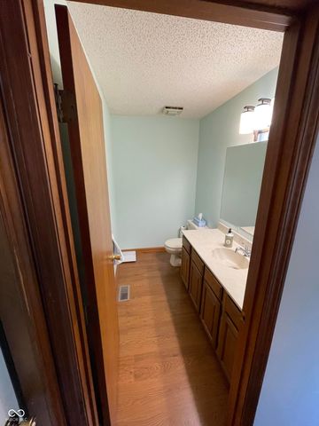 9840 Cove Court, Evansville, IN 47711