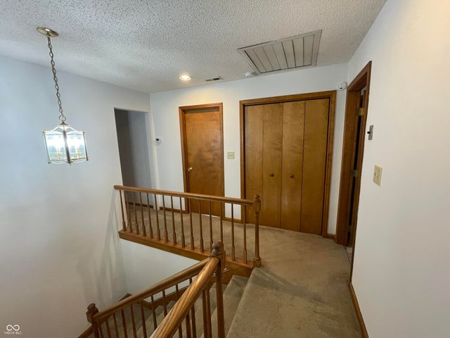 9840 Cove Court, Evansville, IN 47711