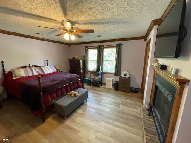 9840 Cove Court, Evansville, IN 47711