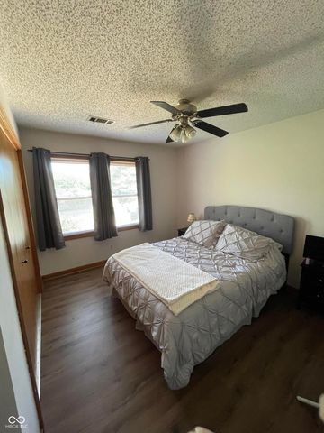 9840 Cove Court, Evansville, IN 47711