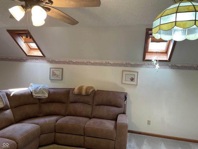 9840 Cove Court, Evansville, IN 47711