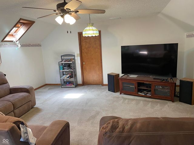 9840 Cove Court, Evansville, IN 47711