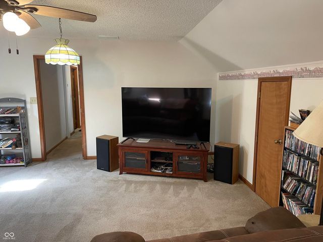 9840 Cove Court, Evansville, IN 47711