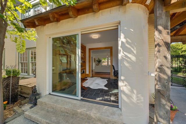 6826 Lakeshore Drive, Dallas, TX 75214
