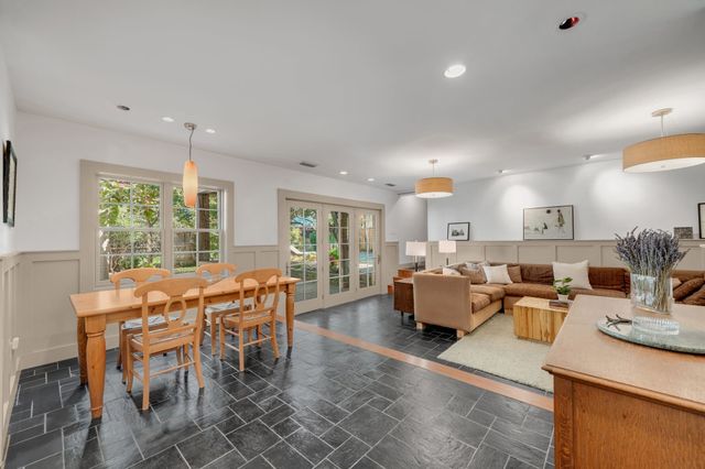 6826 Lakeshore Drive, Dallas, TX 75214