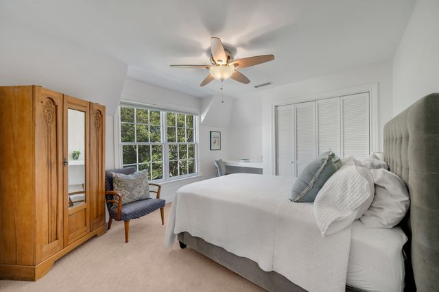 6826 Lakeshore Drive, Dallas, TX 75214