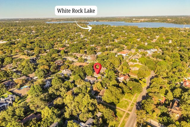 6826 Lakeshore Drive, Dallas, TX 75214