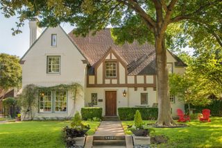 6826 Lakeshore Drive, Dallas, TX 75214
