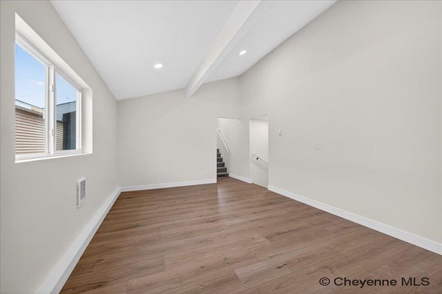 2008 E 17TH ST, Cheyenne, WY 82001