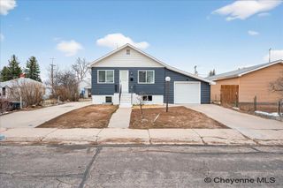 2008 E 17TH ST, Cheyenne, WY 82001