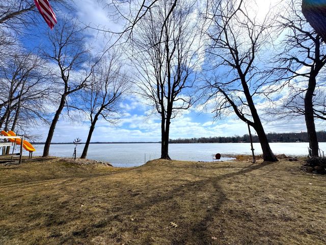 10532 Jurgen Nash Drive, Garrison, MN 56450