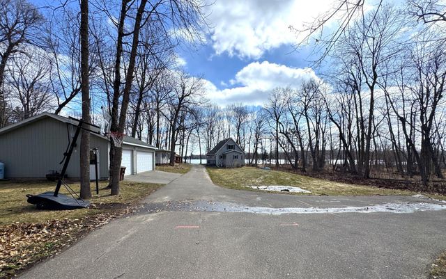 10532 Jurgen Nash Drive, Garrison, MN 56450