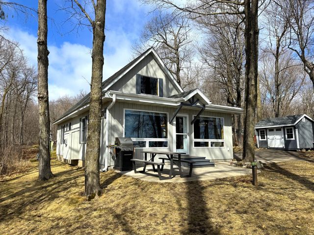 10532 Jurgen Nash Drive, Garrison, MN 56450