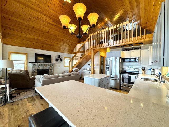 10532 Jurgen Nash Drive, Garrison, MN 56450