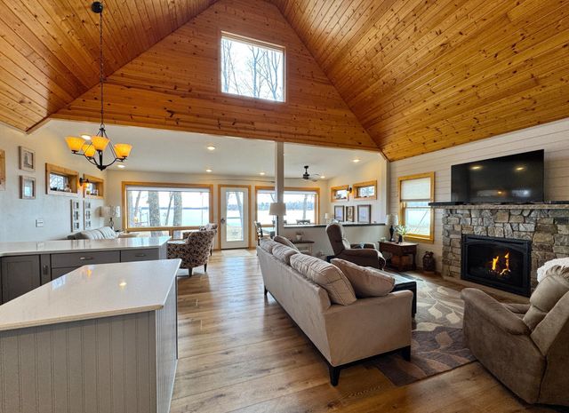 10532 Jurgen Nash Drive, Garrison, MN 56450