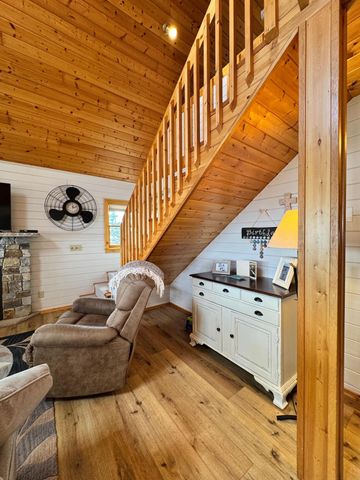 10532 Jurgen Nash Drive, Garrison, MN 56450