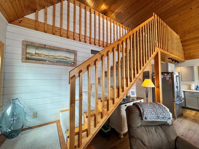 10532 Jurgen Nash Drive, Garrison, MN 56450